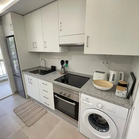 11 Beautiful Esmeralda, A/c, Wifi